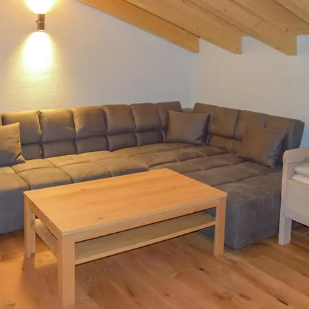 Amazing In With 2 Bedrooms *