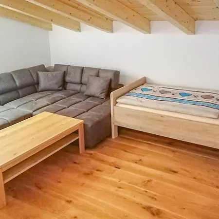 Amazing In With 2 Bedrooms דירה *